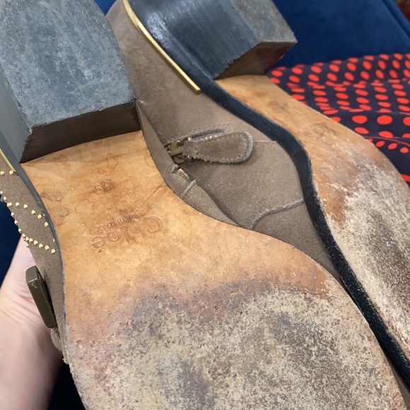 Chloé / Susanna Greige Studded Suede Booties - Picture 8 of 10